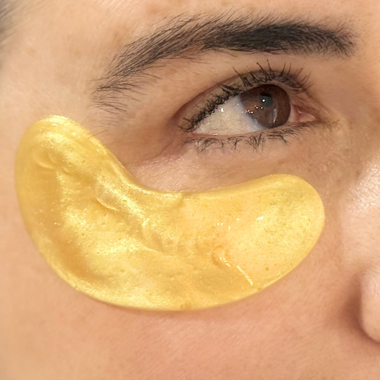 Triple-Active Under-Eye Gel Masks