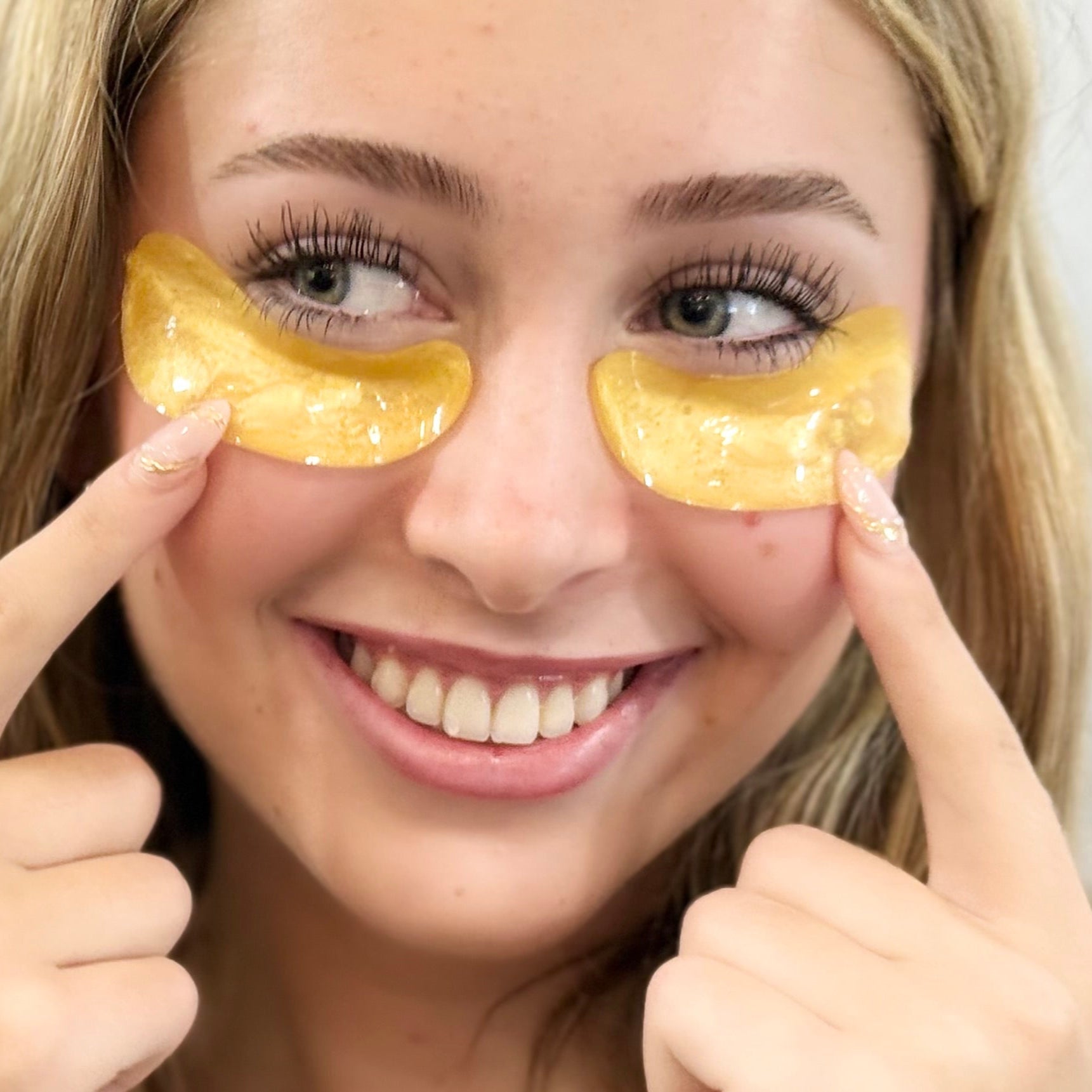 Triple-Active Under-Eye Gel Masks