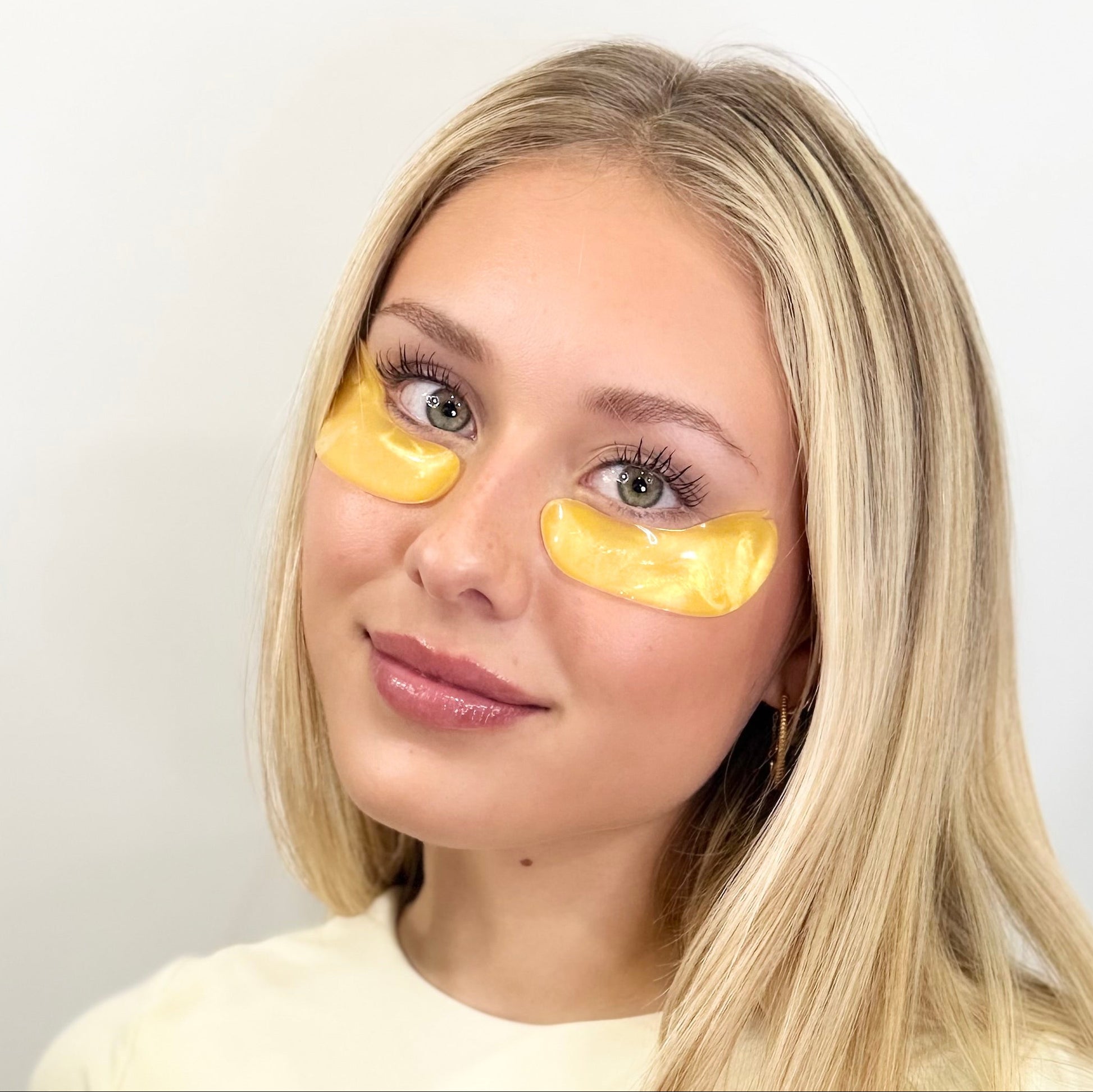 Triple-Active Under-Eye Gel Masks